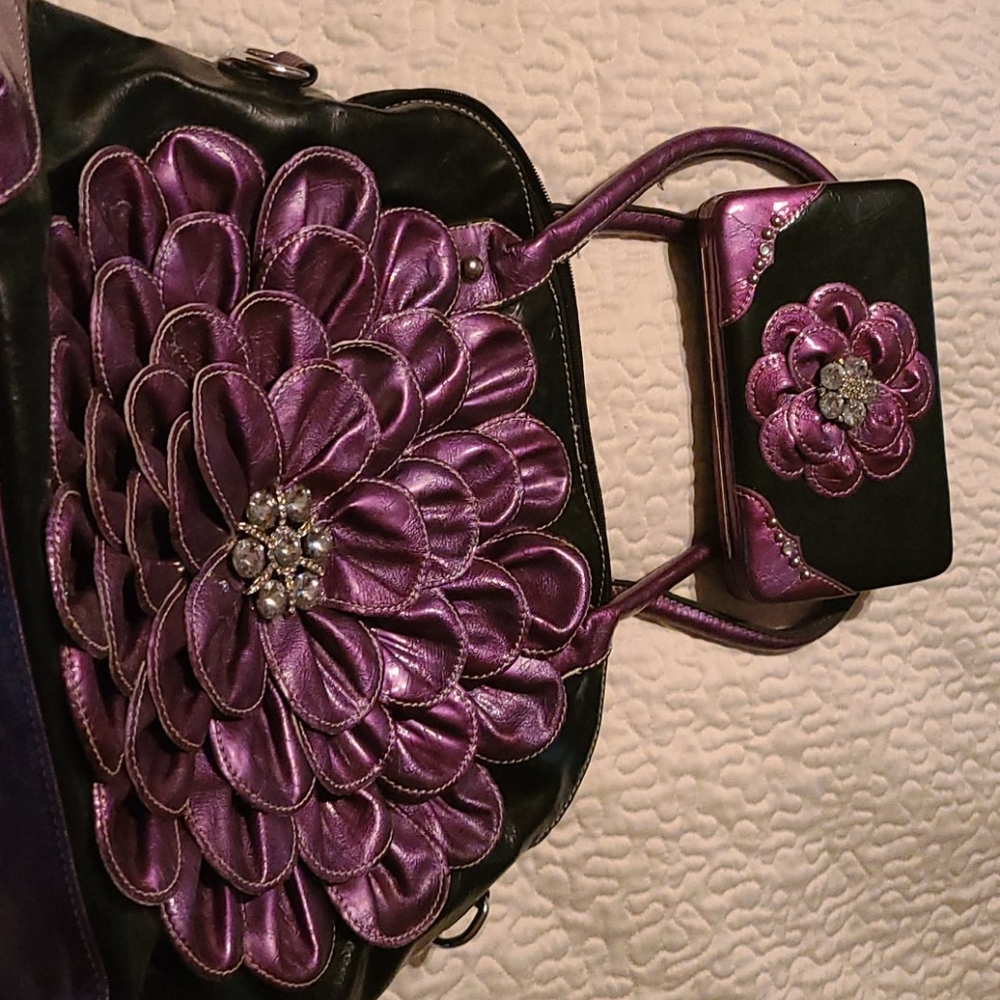 New handbag and wallet